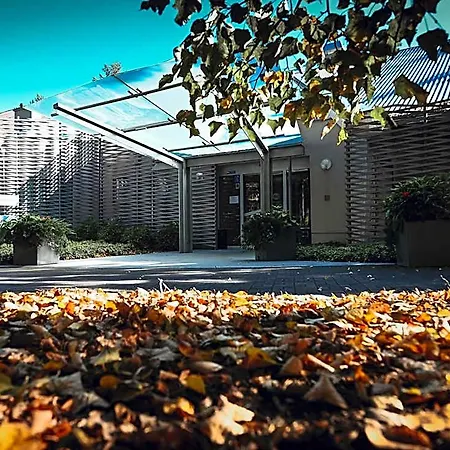 Hotel Edison Lotnisko Lawica 3*