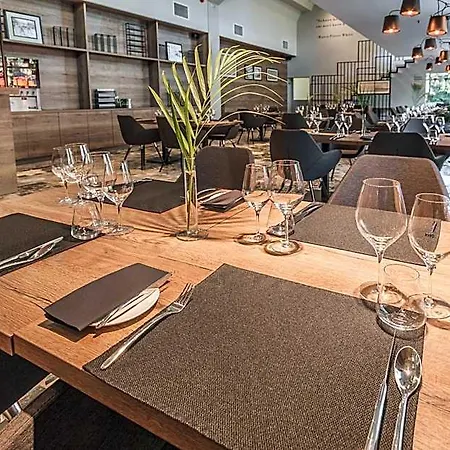 Hotel Edison Lotnisko Lawica Poznań